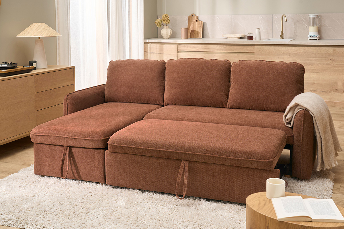 Ecksofa mit Schlaffunktion, umkehrbar, mit Stauraum, 3 Sitzer in Textur-Velours-Effekt gebrannte Erde und hellem Holz ORSO