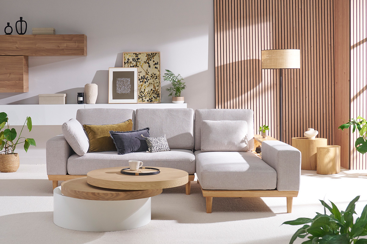 Ecksofa rechts 5-Sitzer mit Stauraum beiger Stoff mit strukturiertem Samteffekt und helles Holz KOMAO