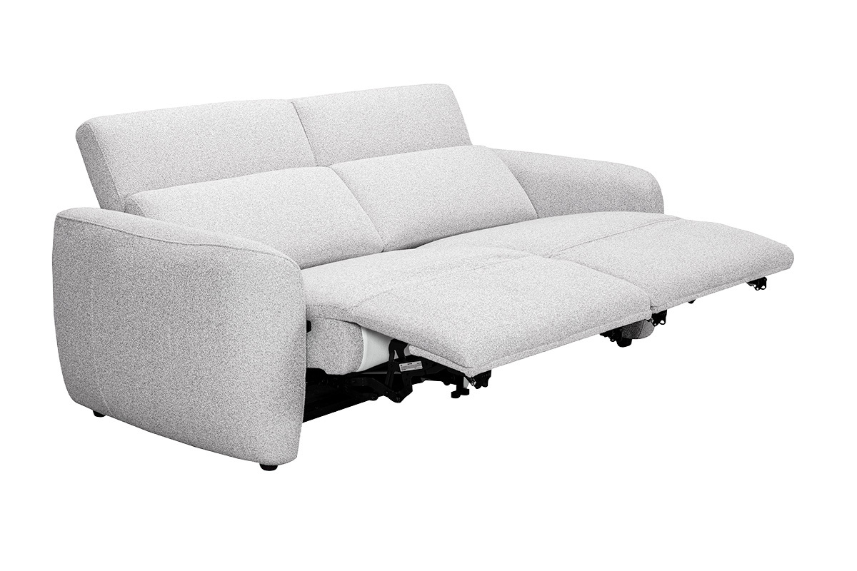 Hellgraues 3-Sitzer-Elektrosofa mit verstellbaren Kopfst�tzen und Fu�st�tzen, 3/4-Ansicht