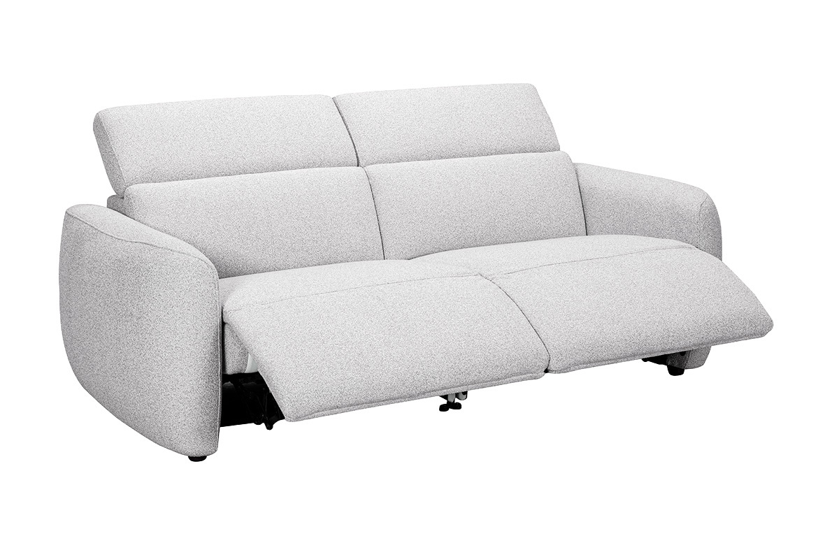 Elektrisches 3-Sitzer-Sofa in Hellgrau mit verstellbaren Kopfst�tzen und ausgeklappten Fu�st�tzen