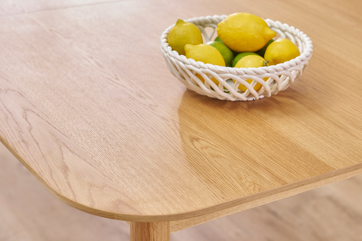 Erweiterbarer Tisch mit integrierten Verlngerungen rechteckig aus hellem Holz mit Eichenfurnier B160-210 cm ANK
