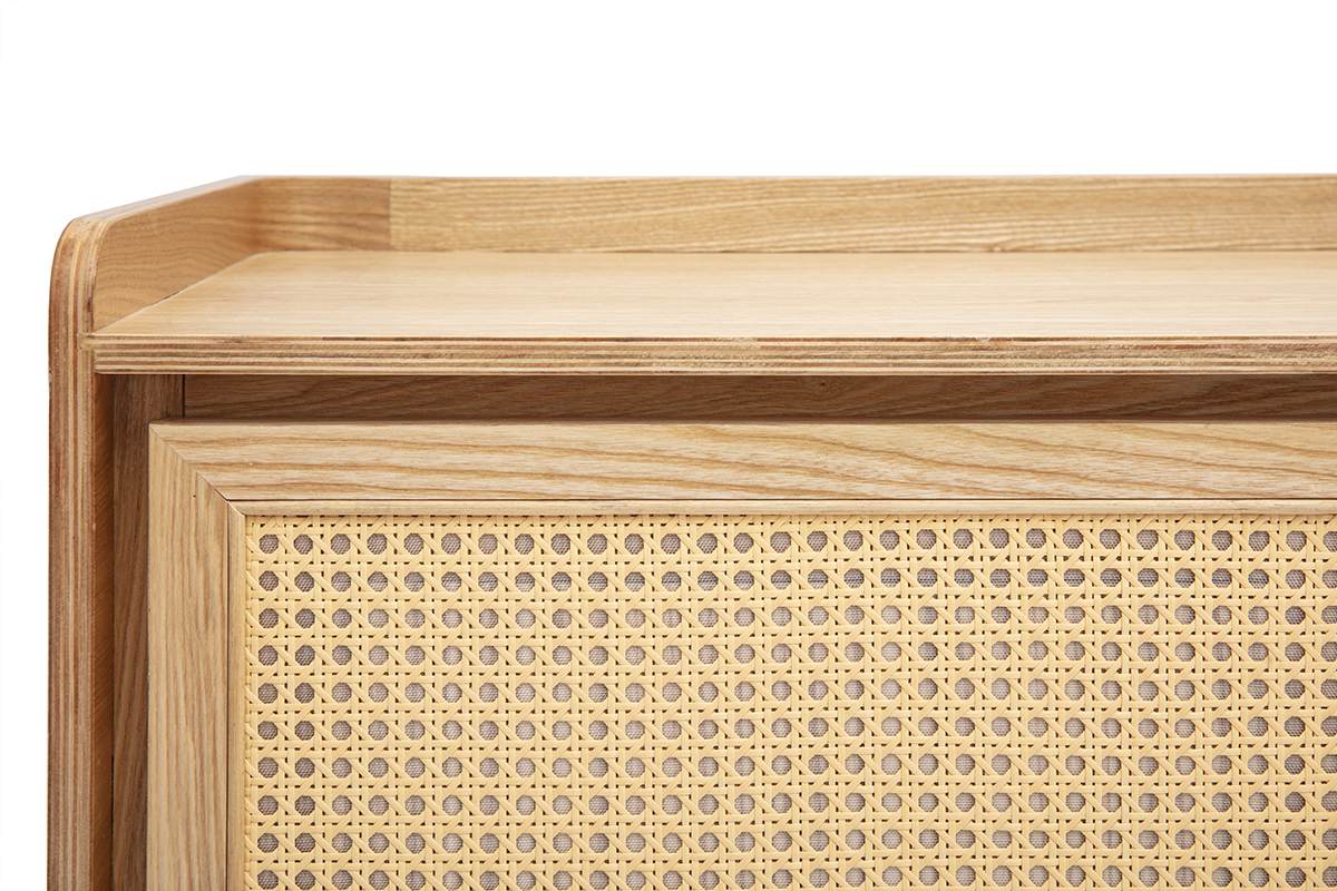 Draufsicht auf das TV-M�bel ELSY aus hellem Holz mit Front aus Rattan-Geflecht.
