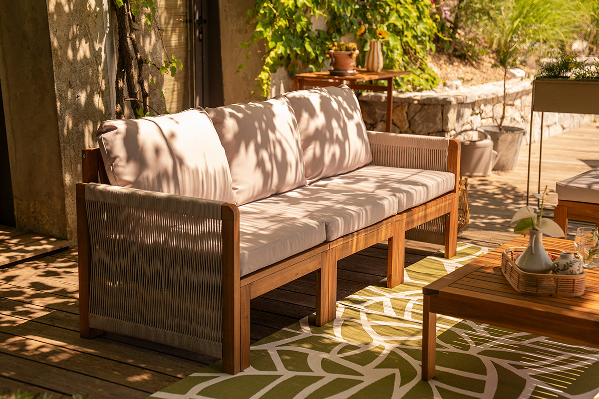 Gartensalon 3-4 Pl�tze aus massivem Holz, 2 Sets Bez�ge (taupe oder ecru) und geflochtenen Armlehnen ALOHA