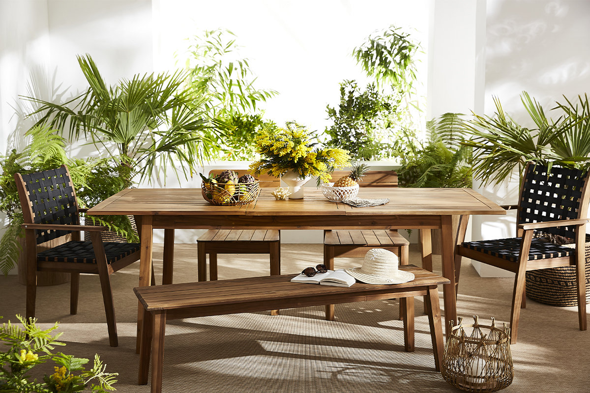 Gartensessel mit schwarzem Gurtband und Massivholz stapelbar (2er-Set) KHASHA
