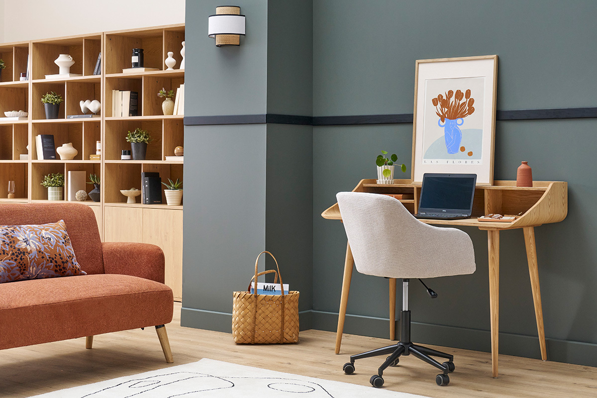 Gepolsterter B�rostuhl mit Rollen aus strukturiertem Samteffektgewebe in Beige und Schwarzem Metall BALTIK