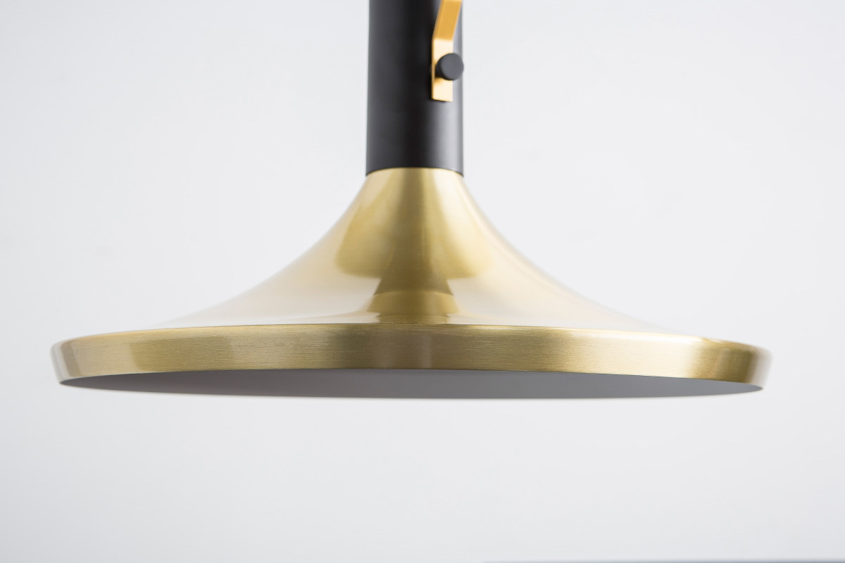 Hngeleuchte TUBAE aus goldfarbenem Metall,  36 cm