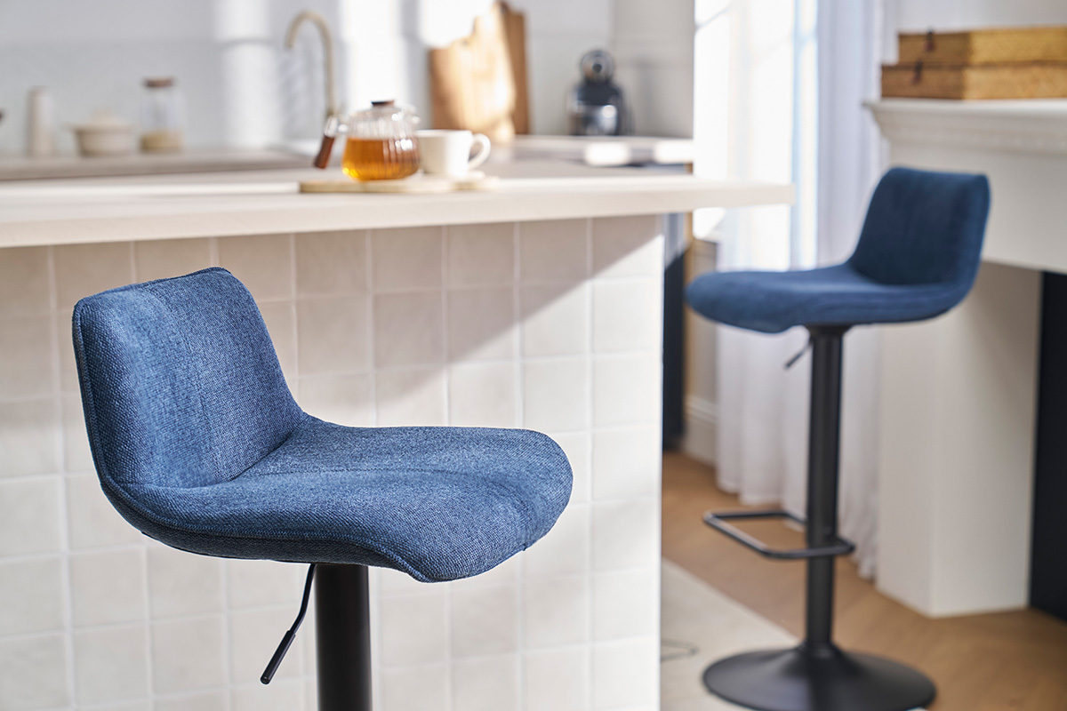 Hocker mit 360 drehbaren verstellbaren dunkelblauen samtartigen Stoff und schwarzem Metall (2er Set) BOOST
