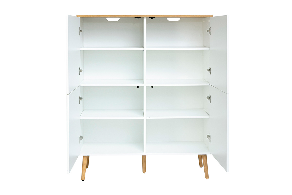 Wei�es skandinavisches Highboard mit heller Eichenplatte, ge�ffneten T�ren, strukturiertem Innenraum, Frontansicht.