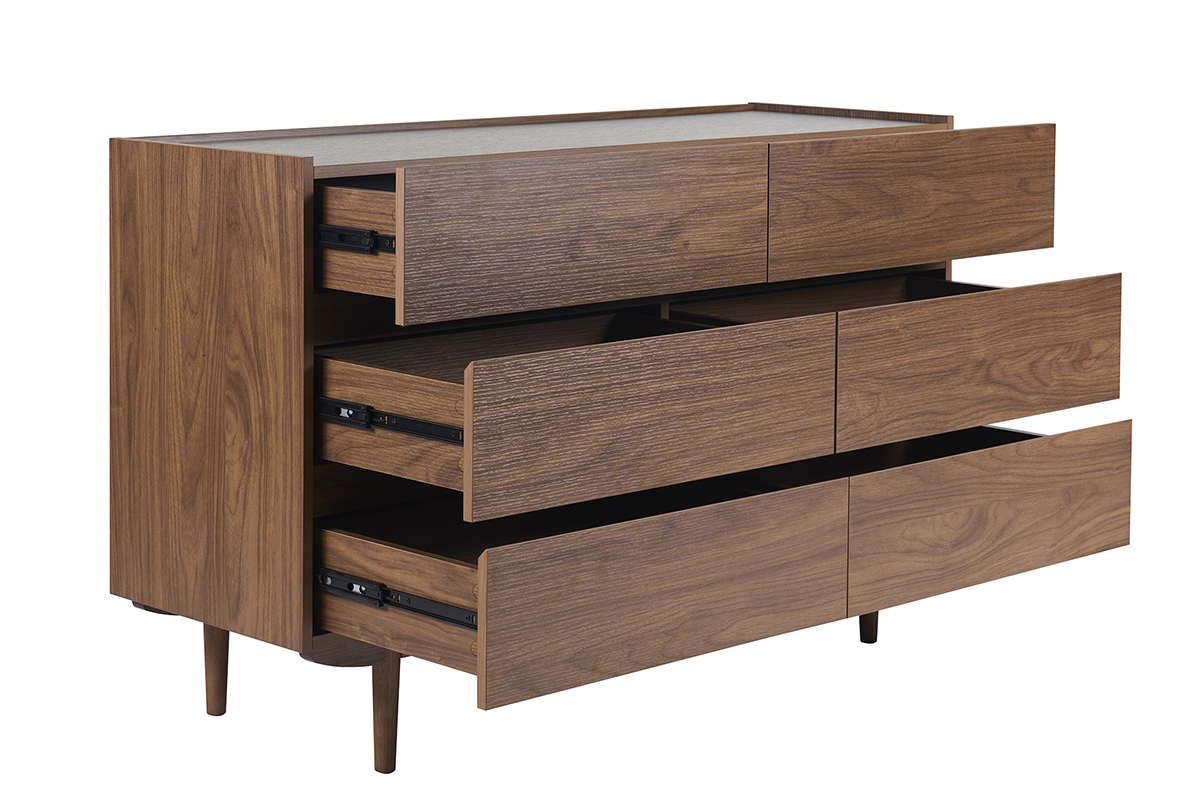 Dunkle Holzkommode mit 6 offenen Schubladen, 3/4-Ansicht.