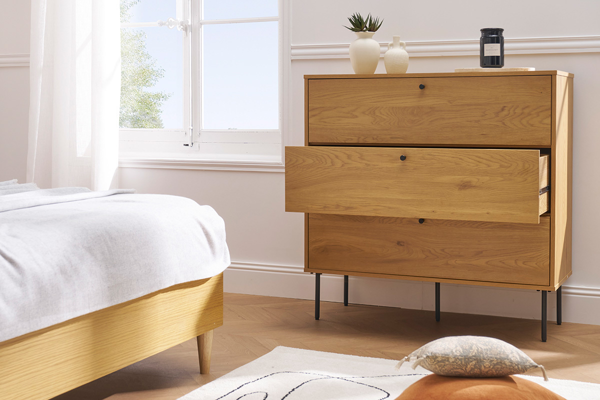 Kommode mit hellem Holzdekor in Eiche und schwarzen Metallfen mit 3 Schubladen B100 cm PERNELLE