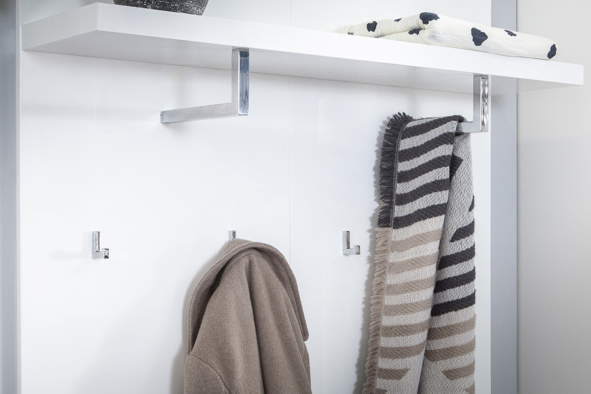 Kommode wei� lackiert mit Sitzbank 2 Schubladen und Regal mit Garderobe WELCOME