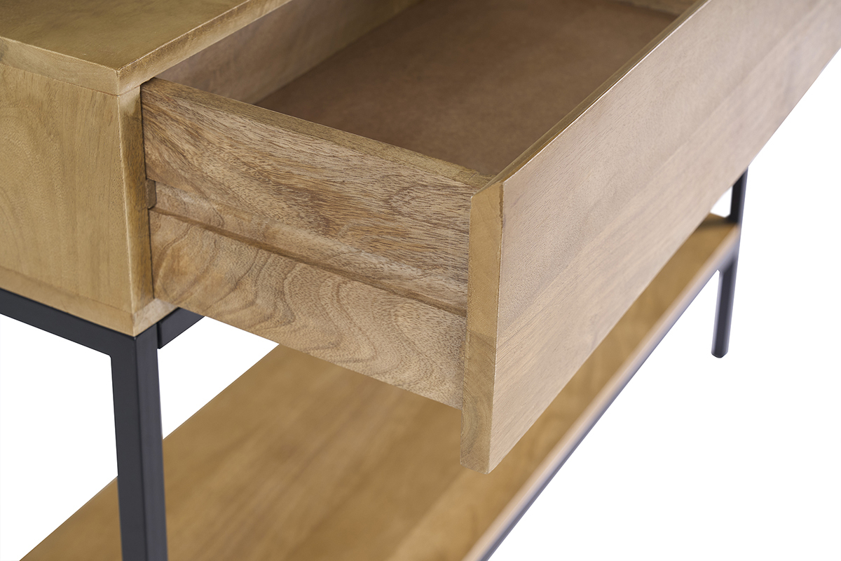 Detailansicht einer ge�ffneten Schublade der industriellen Konsole aus Mangoholz und schwarzem Metall.