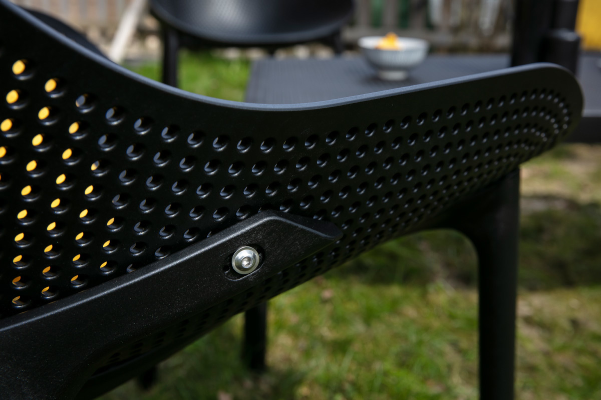 Liegest�hle Schwarz stapelbar Indoor/Outdoor (4-er Satz) OSKOL