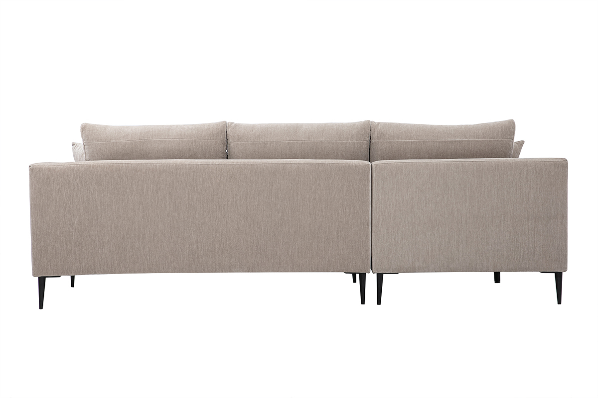 Linksseitiges 3-Sitzer-Ecksofa aus taupefarbenem Stoff mit Kissen, R�ckansicht, auf schwarzen Metallf��en.