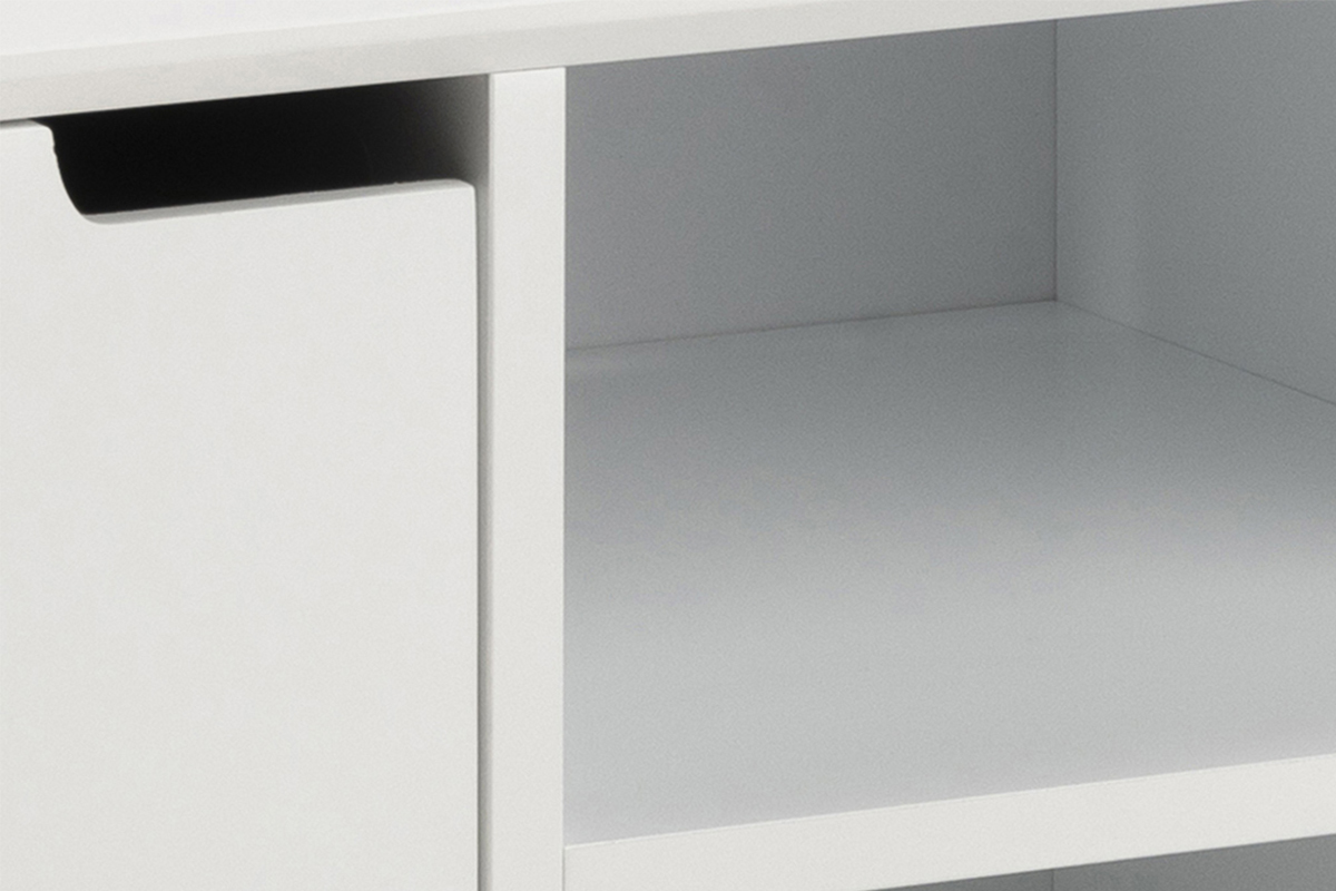 Mattweies skandinavisches Sideboard mit zentraler Nische und SNOOP-Ablage