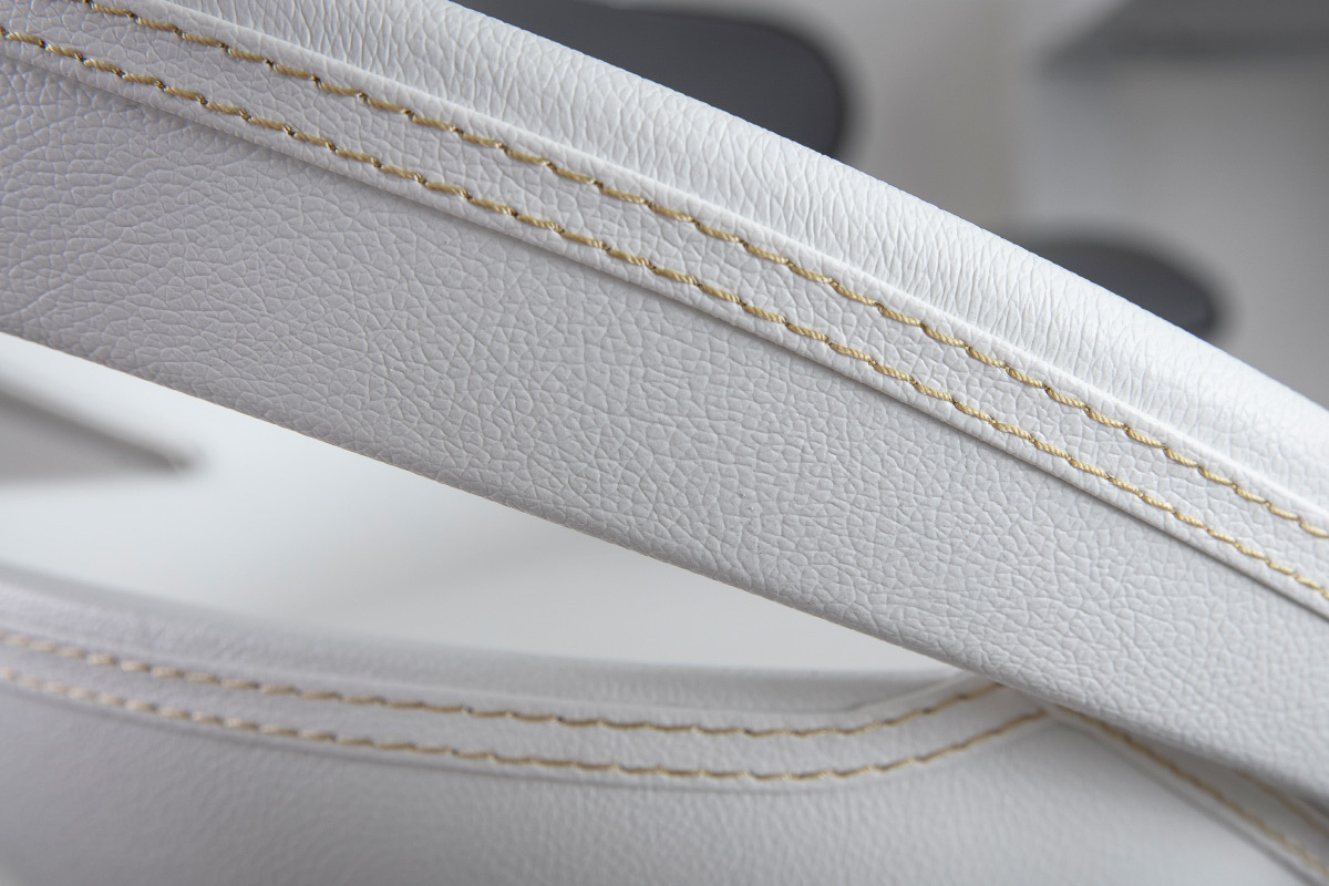 Moderner Barhocker / K�chenhocker Wei� PVC COMET (2 Stck.)