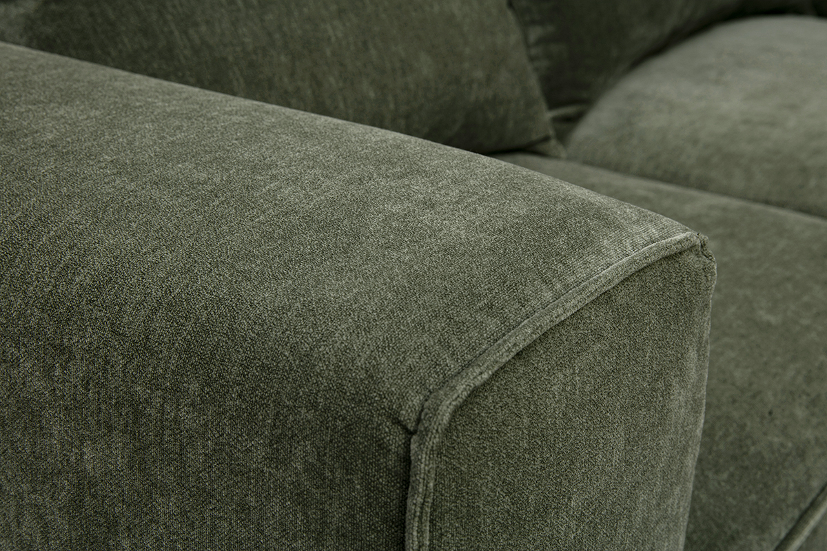 Detail des 2-Sitzer-Modulssofas aus Stoff mit Samteffekt in Khaki-Gr�n KERRY, Nahaufnahme.