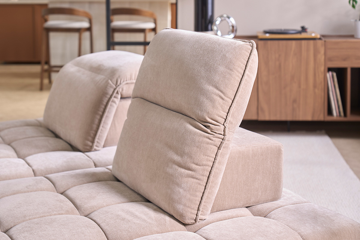 Modulares Ecksofa f�r 4 Personen mit verstellbaren Kopfst�tzen aus Stoff in Taubenblau und schwarzem Metall OLMO
