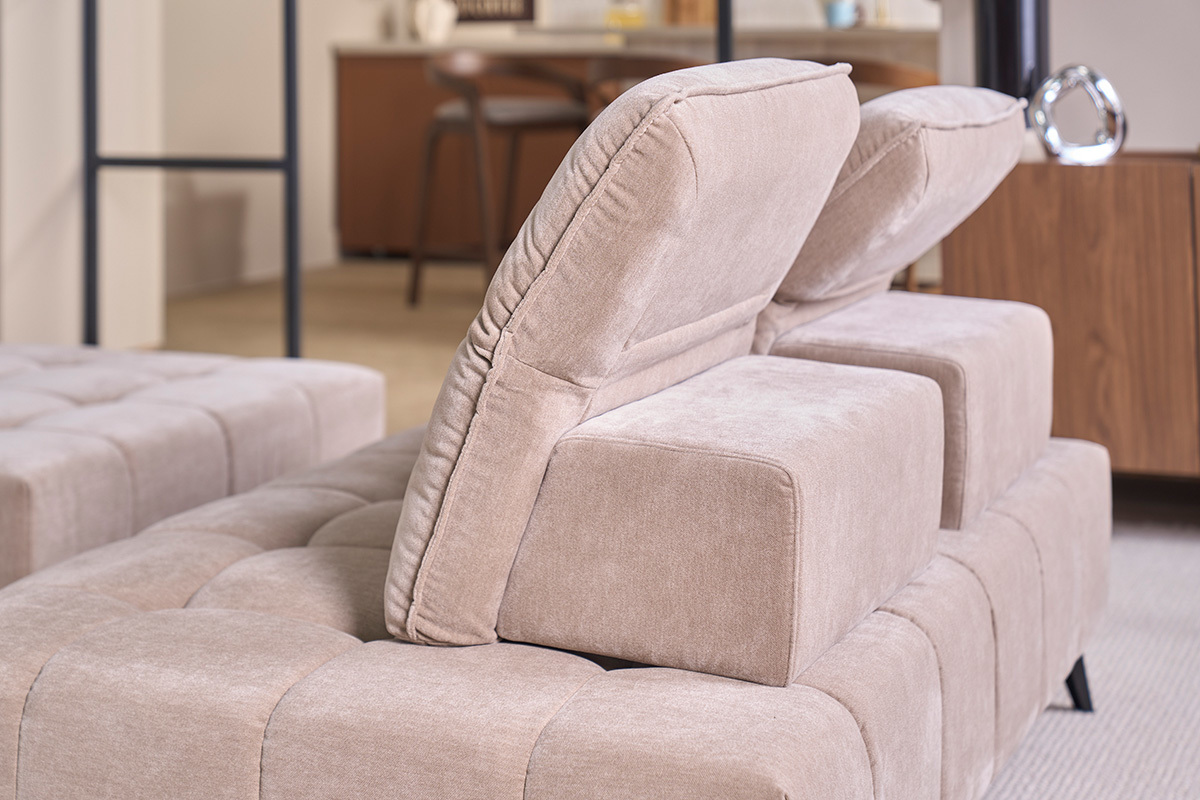 Modulares Ecksofa f�r 4 Personen mit verstellbaren Kopfst�tzen aus Stoff in Taubenblau und schwarzem Metall OLMO