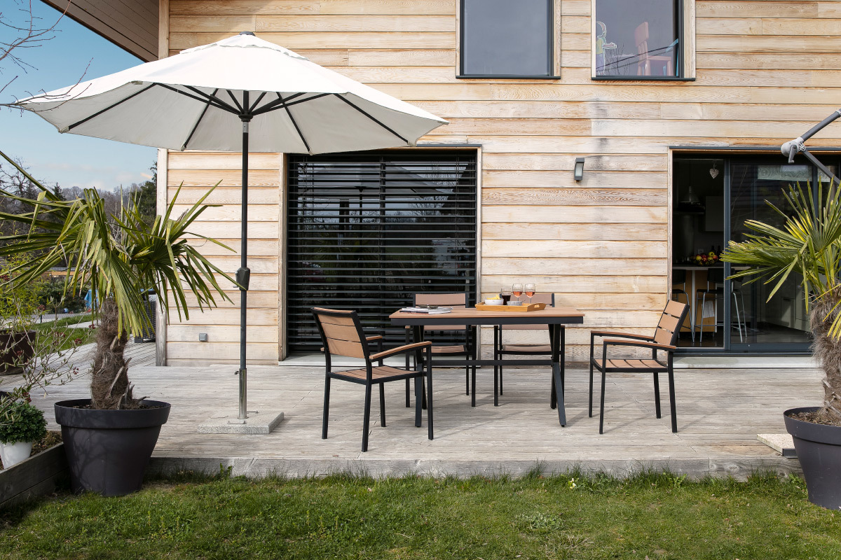 Outdoor-Esszimmer mit Tisch und 4 Sthlen Wei und Grau VIAGGIO