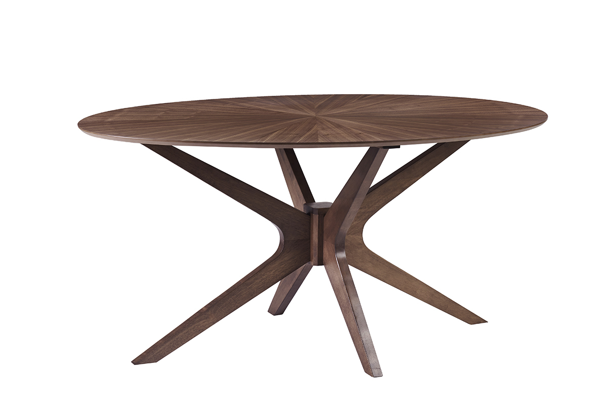 Ovaler Esstisch aus Walnussholz, skulpturales Hevea-Bein, 3/4-Ansicht.