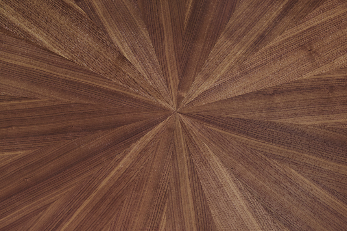 Ovaler Esstisch im Design Nussbaum L160 cm DIELLI