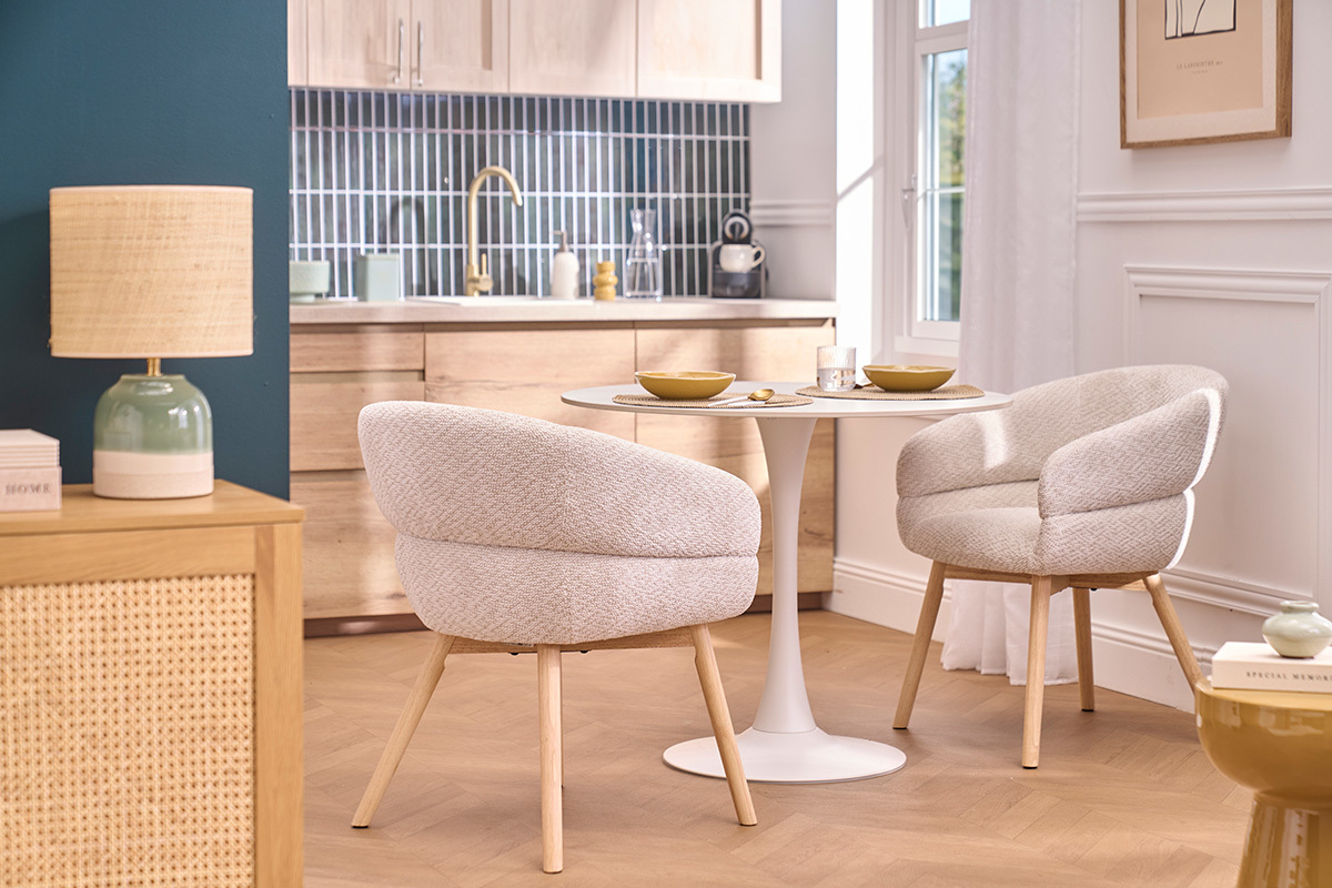 Polsterst�hle aus Velours-Chenille beige und hellem Holz (2er-Set) TIGGY