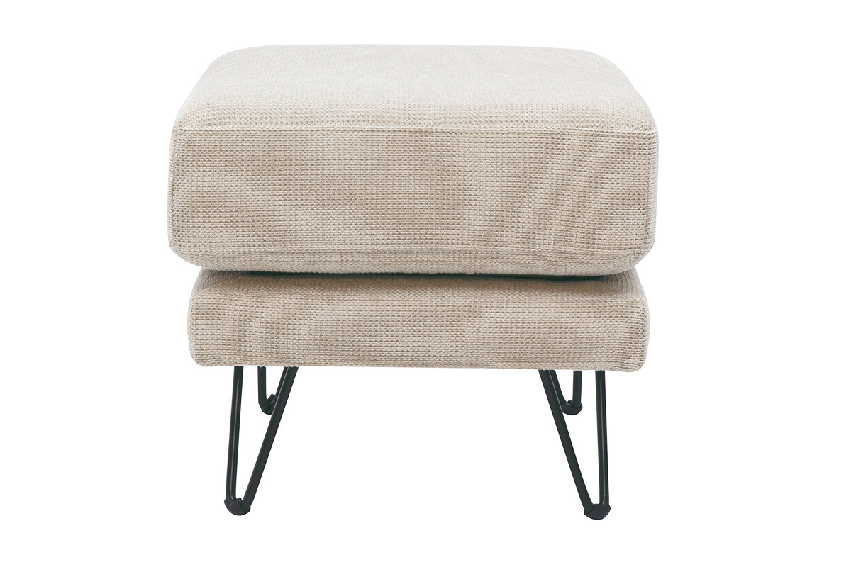 Fu�hocker aus beigefarbenem Chenille-Stoff mit Metallf��en, Seitenansicht.