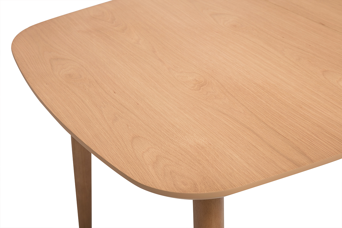 Esstisch HELMA aus hellem Holz, Draufsicht, abgerundete Ecke, Beine aus Hevea.