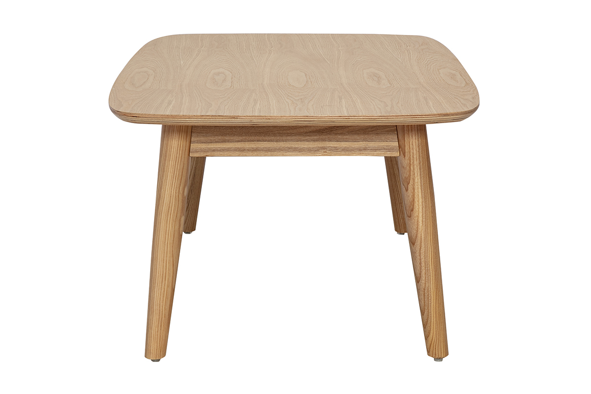 Rechteckiger Couchtisch aus hellem Holz, Seitenansicht, mit konischen Beinen und einer Platte mit abgerundeten Kanten.