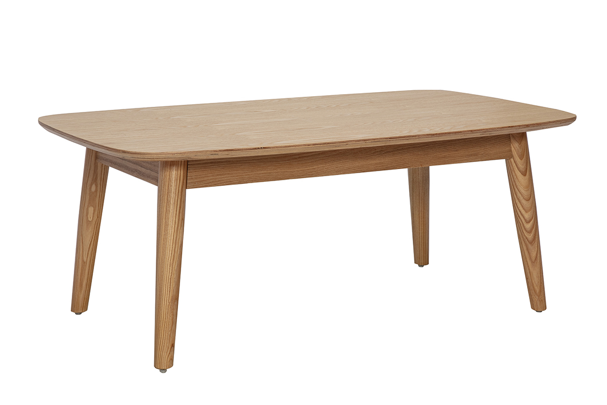 Rechteckiger Couchtisch aus hellem Eschenholz, in Dreiviertelansicht, mit konischen Beinen.