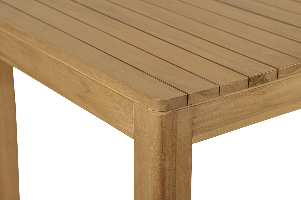 Hoher Gartentisch aus massivem Teakholz, Nahaufnahme der Tischplatte mit Latten