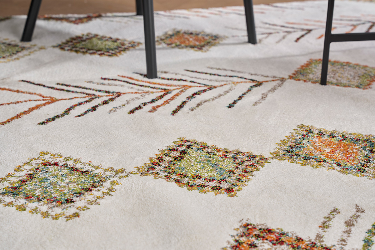 Rechteckiger Teppich mit bunten Berber-Mustern 160 x 230 cm SPELL