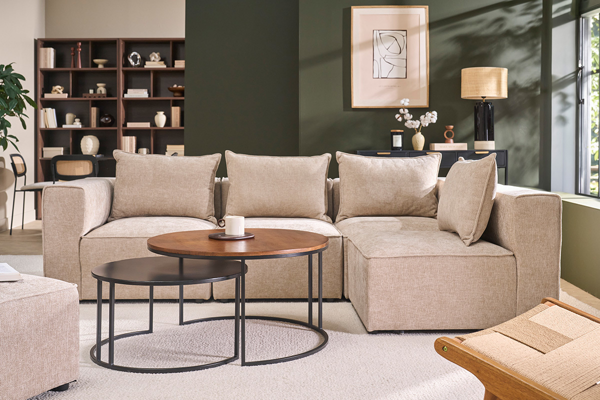 Runde ineinanderstellbare Couchtische aus massivem gebeiztem Mangoholz und schwarzem Metall (2er-Set) TAHL
