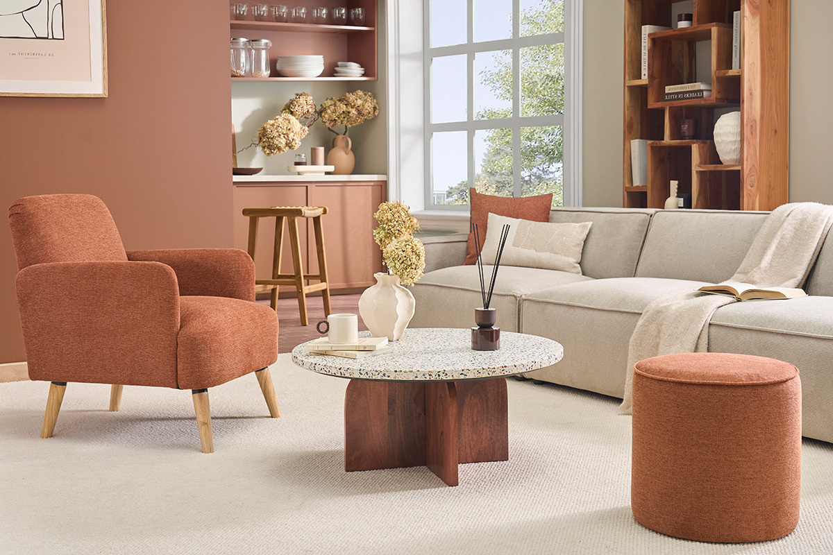 Runder Couchtisch aus Terrazzo und dunklem massivem Mangoholz D79.5 cm NESSA