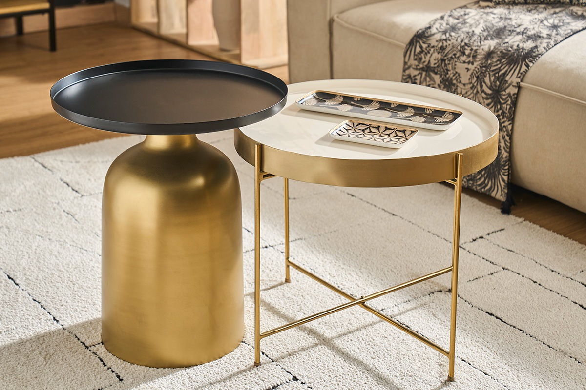 Runder Design-Beistelltisch aus Metall goldfarben mit mattschwarzer Tischplatte RAMSES
