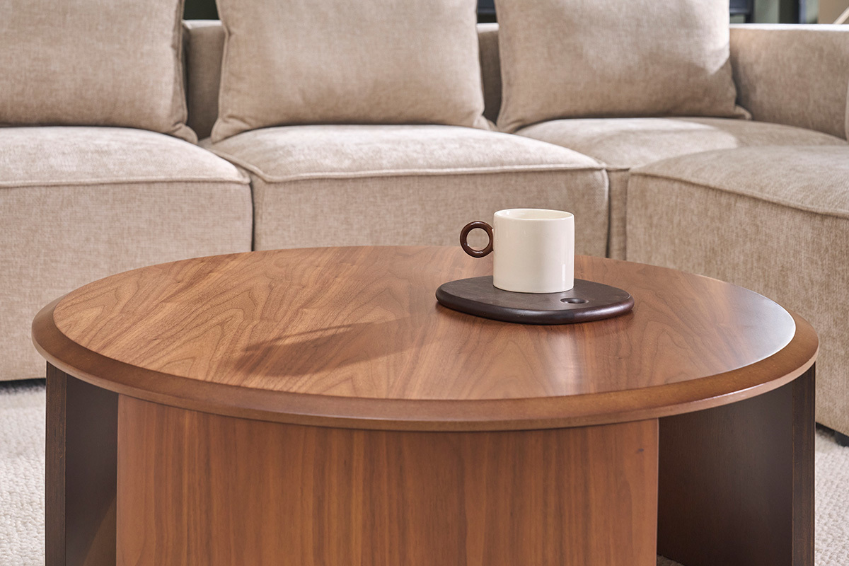 Runder Design-Couchtisch aus dunklem Walnussholz D80 cm ZAHRA
