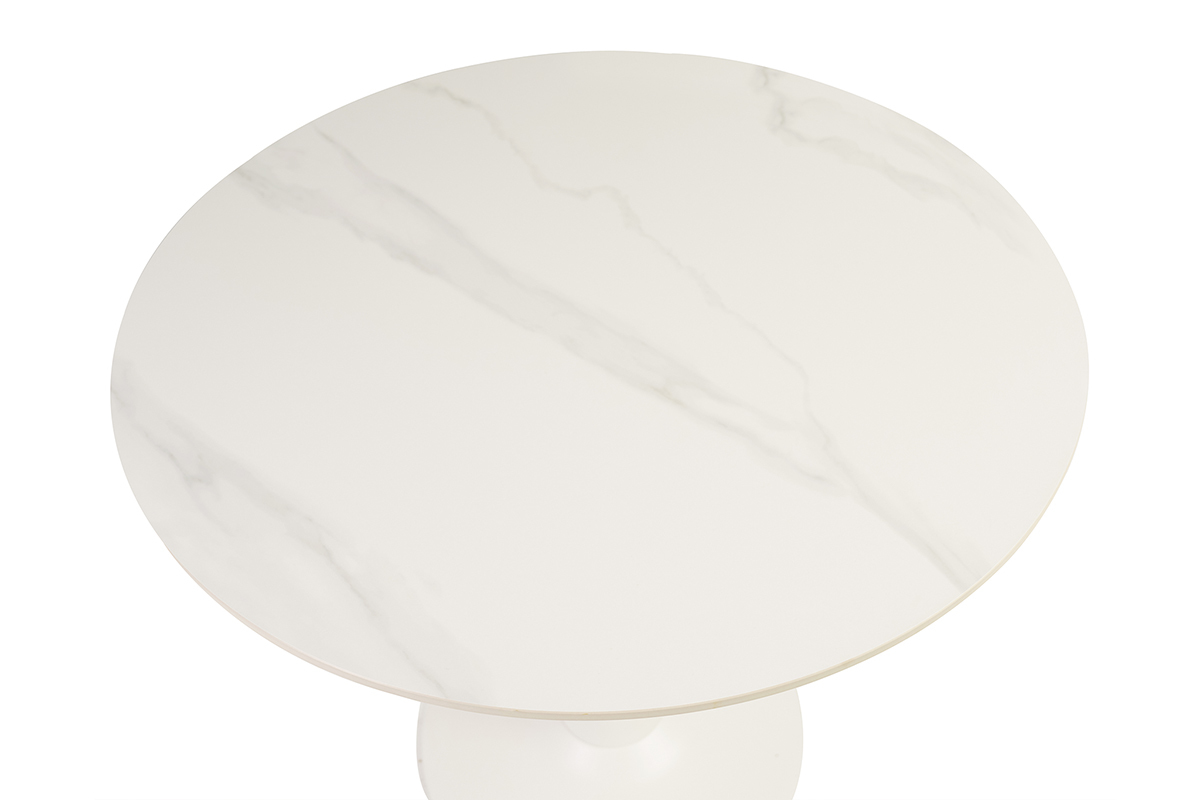 Runder Tisch aus weier Keramik, Draufsicht.