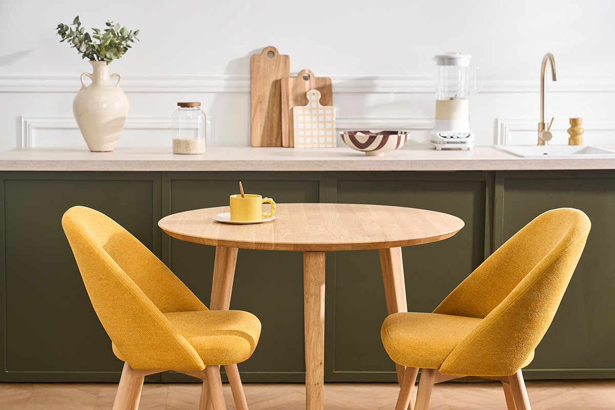 Runder Esstisch aus hellem Eichenholz massiv D90 cm OKSANA