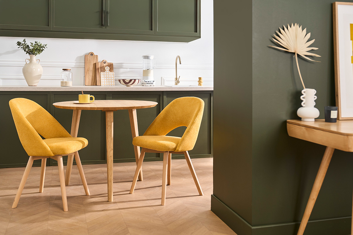 Runder Esstisch aus hellem Eichenholz massiv D90 cm OKSANA