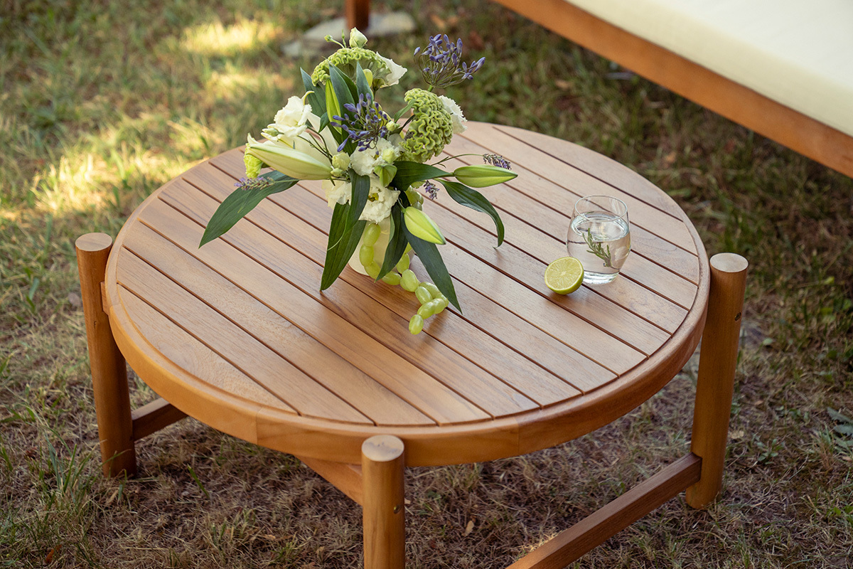 Runder niedriger Gartentisch aus massivem Teakholz D80 cm MOANA