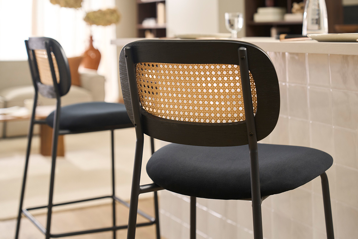 Samt-Designhocker in Schwarz, Schwarzmetall und Rattan-Geflecht (2er Set) MIRANDA