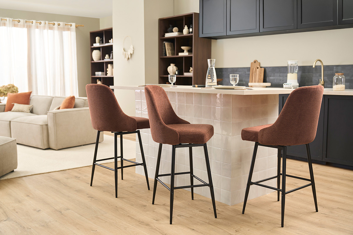 Samtdrehhocker 360� in gebrannter Erde Textur und Metall H66 cm (2er-Set) HASTA