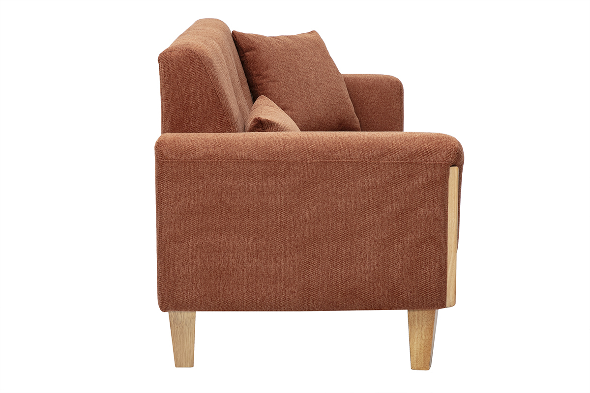 Skandinavisches 3-Sitzer-Sofa aus Stoff mit Samteffekt in Ziegelrot, Seitenansicht auf hellen Holzbeinen.