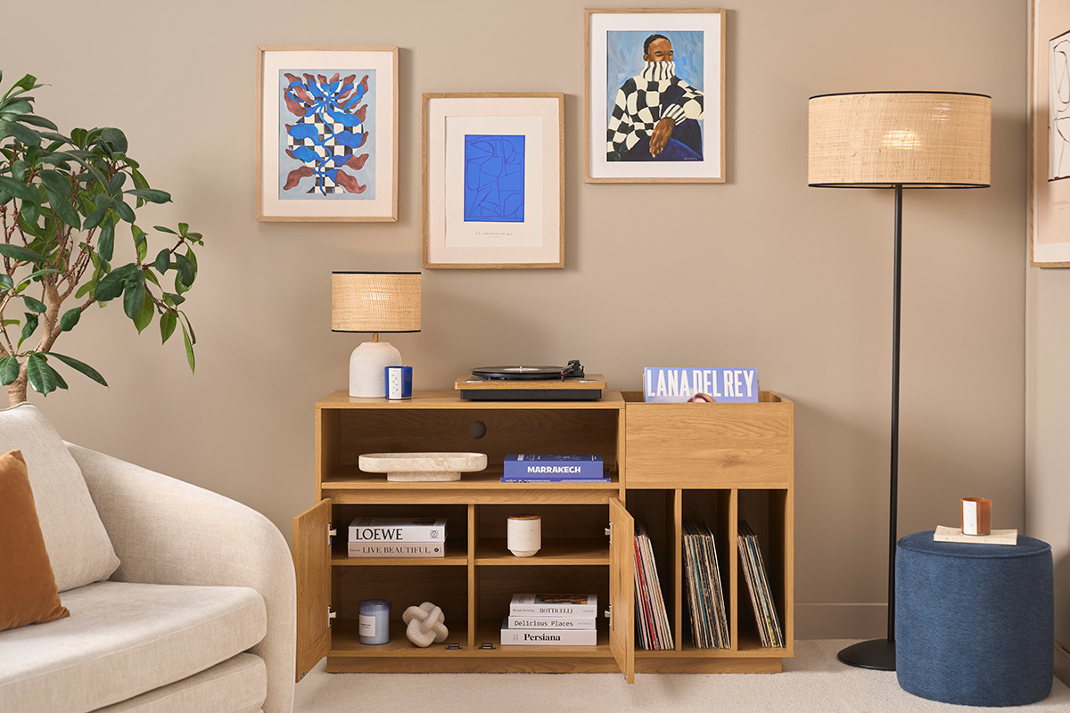 Schallplatten-Aufbewahrungsbuffet in heller Eichenholzoptik und Rattangeflecht L130 cm ALICANTE