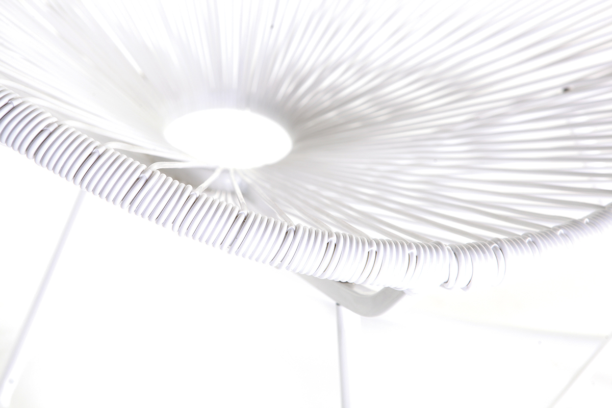 Schaukelstuhl BELLAVISTA aus wei�em Kunststoffgeflecht