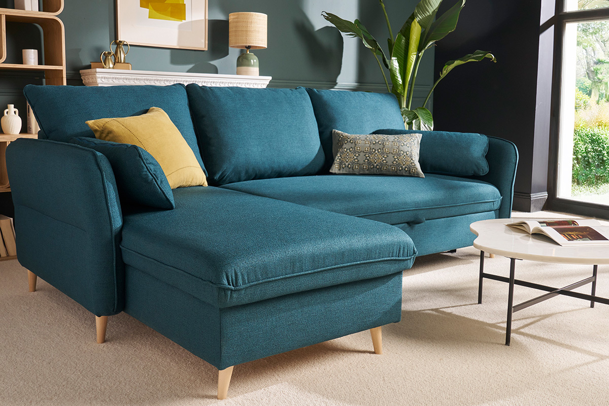 Schlaf-Ecksofa mit Stauraum 3/4-Sitzer ozeanblauer Stoff und helles Holz DRISS
