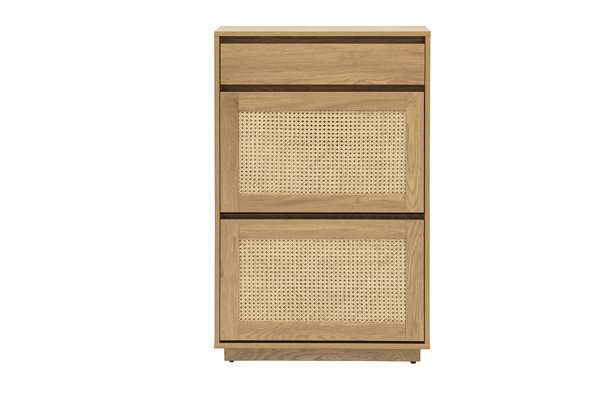 Helles Holz- und Rattanschuhschrank, Frontansicht.