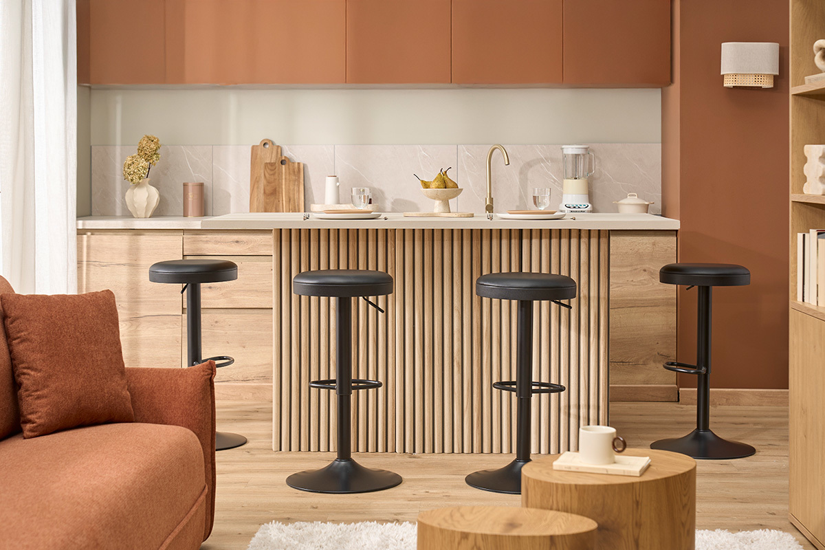 Schwarze h�henverstellbare Barhocker (Set von 2) BYRON