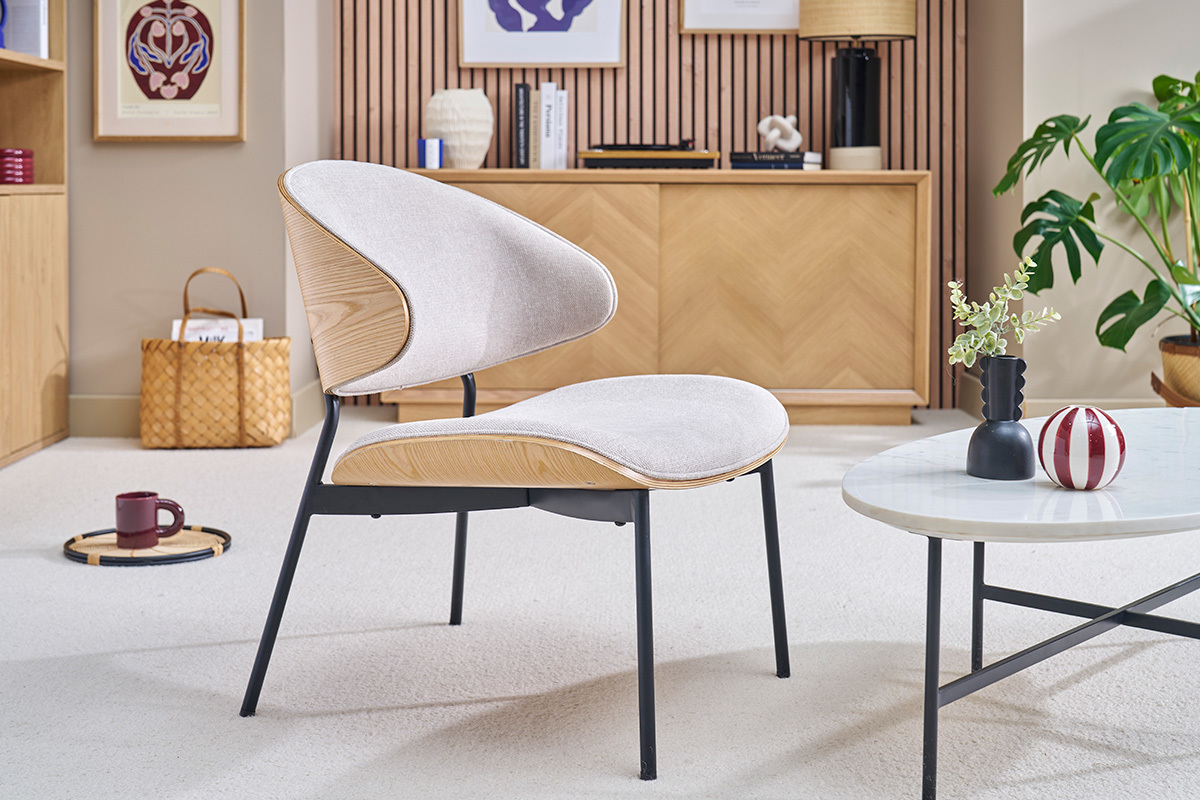 Sessel in texturiertem Beige Samt-Effekt, helles Holz und schwarzes Metall FABULO